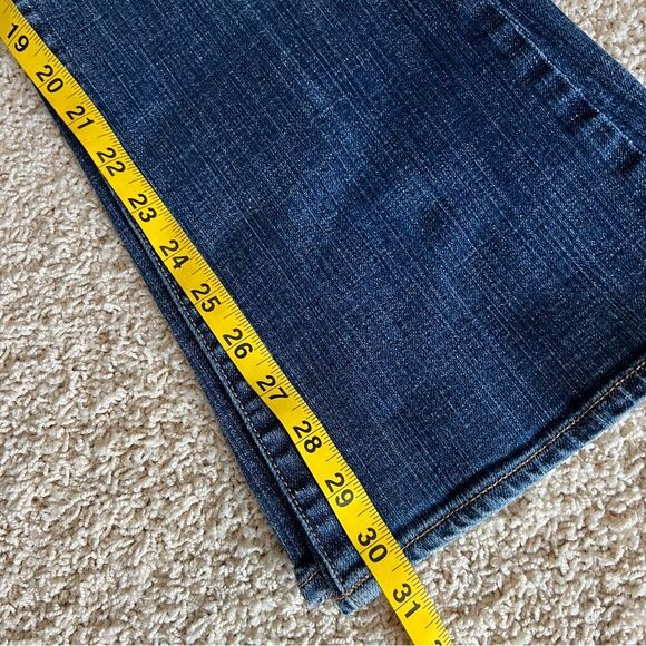 OLD NAVY The Flirt Flare Mid Rise Jeans Denim Medium Wash Blue Size 8 - Picture 11 of 11